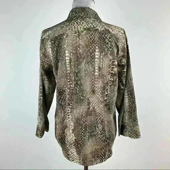 Lauren Ralph Lauren top size XS brown snakeskin print 3/4 sleeve button down - Picture 5 of 12